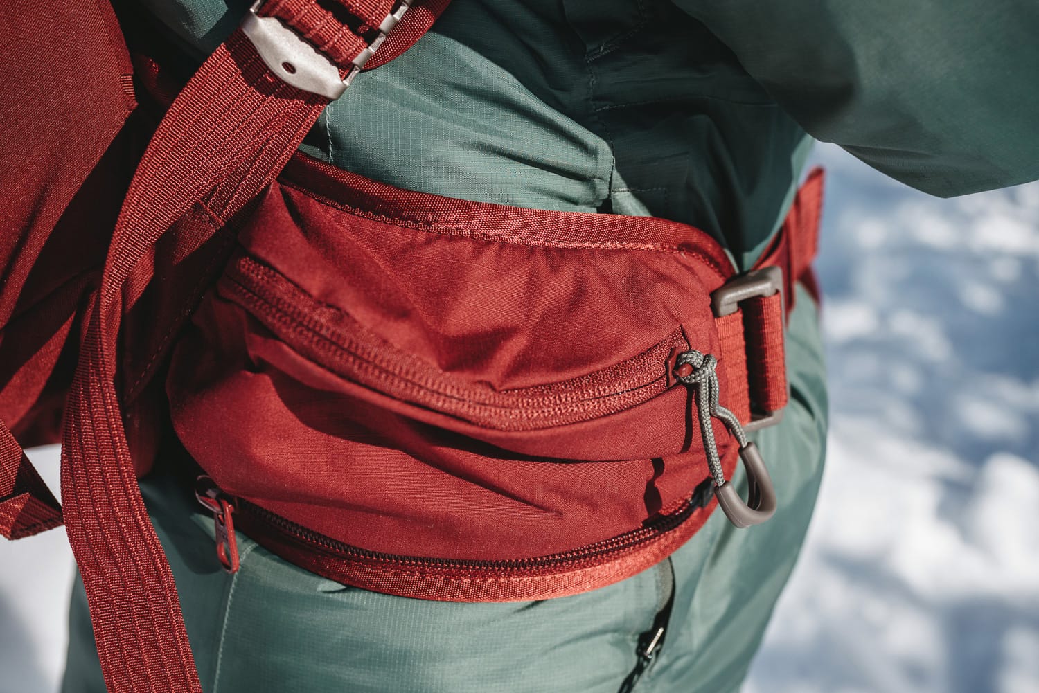 Belt pocket on the Lundhags GNEIK 34RS