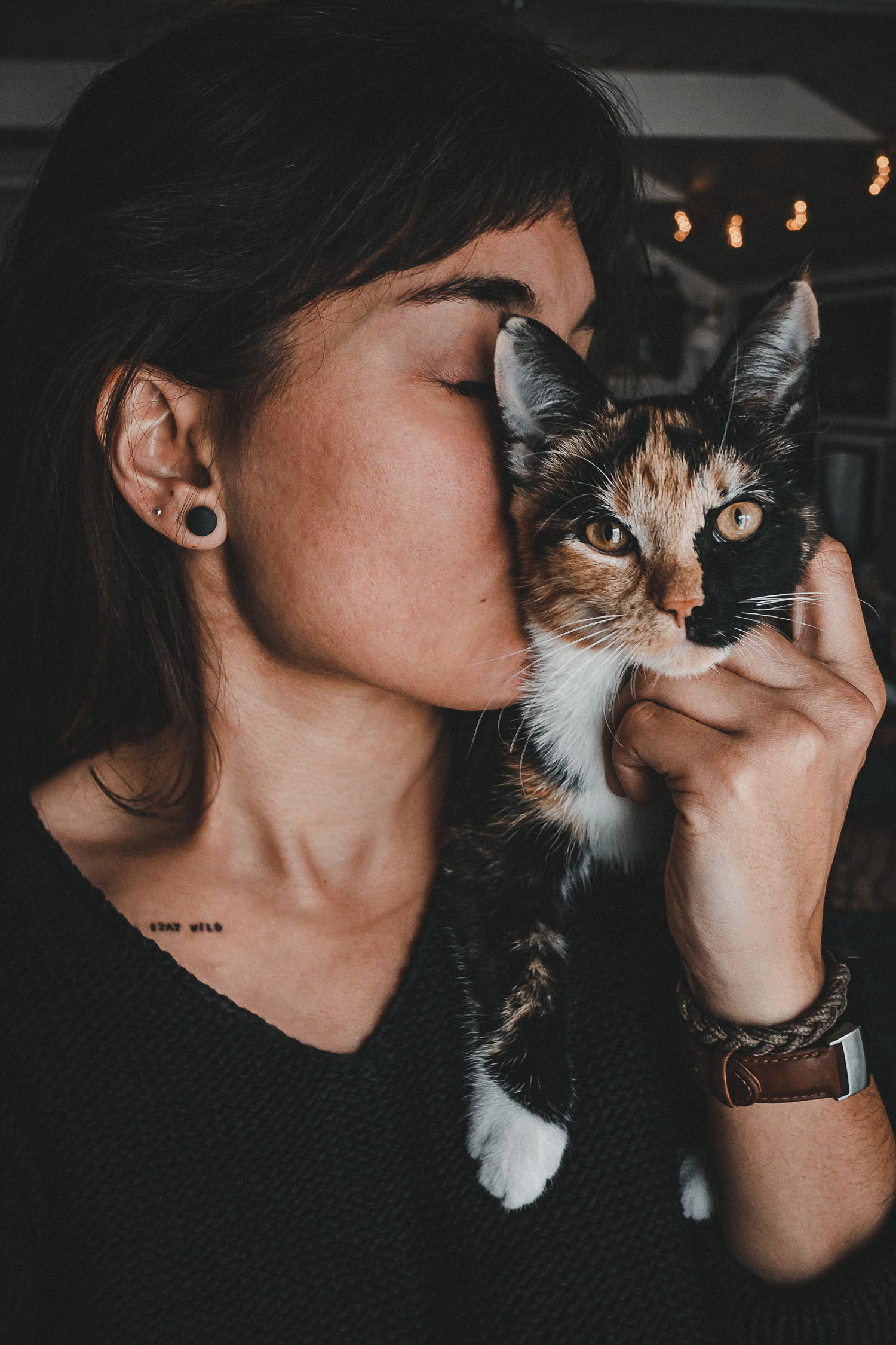 woman and her cat