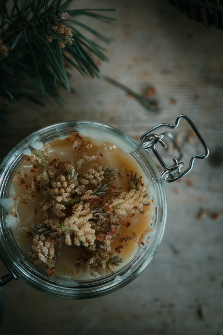 Honey fermented pine shoots